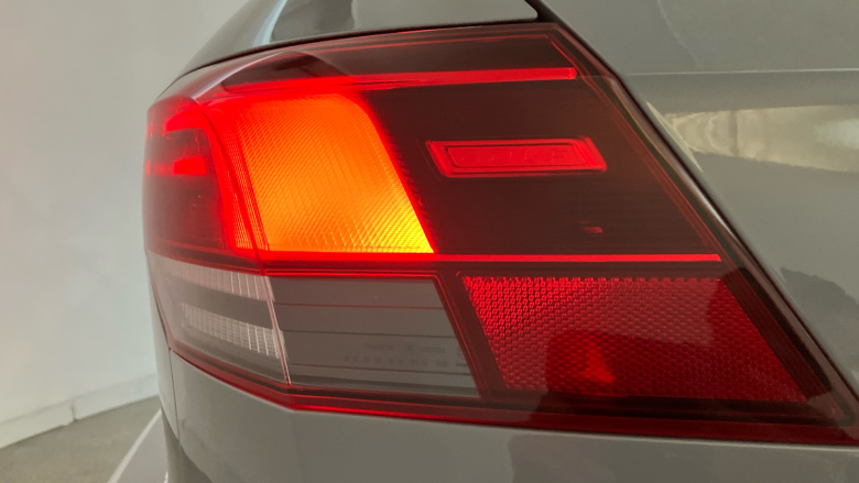 Volkswagen Golf 1.4 TSI eHybrid Style 5dr DSG Hatchback